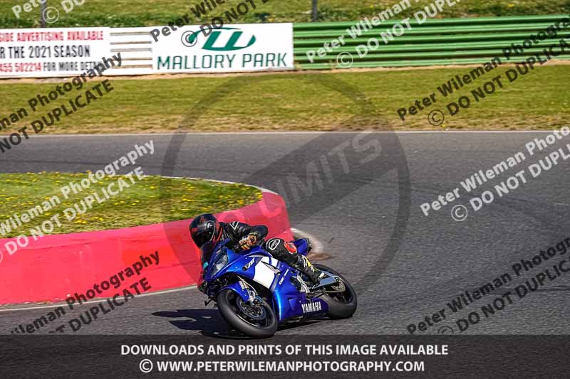 enduro digital images;event digital images;eventdigitalimages;mallory park;mallory park photographs;mallory park trackday;mallory park trackday photographs;no limits trackdays;peter wileman photography;racing digital images;trackday digital images;trackday photos